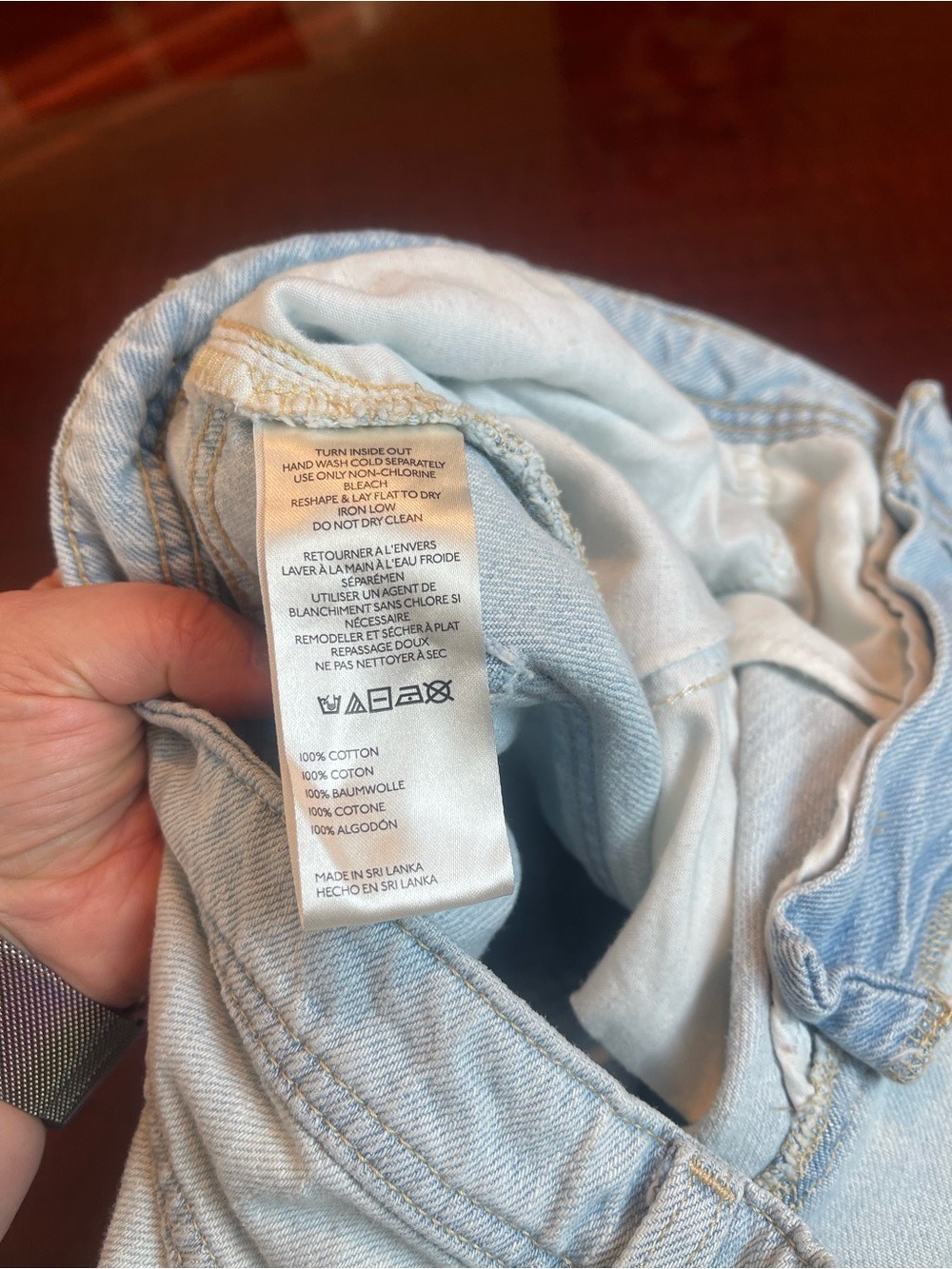 Pilcro Modern High-Waisted Baggy Barrel Jeans in Light Wash Denim Size 32 - Picture 12 of 12